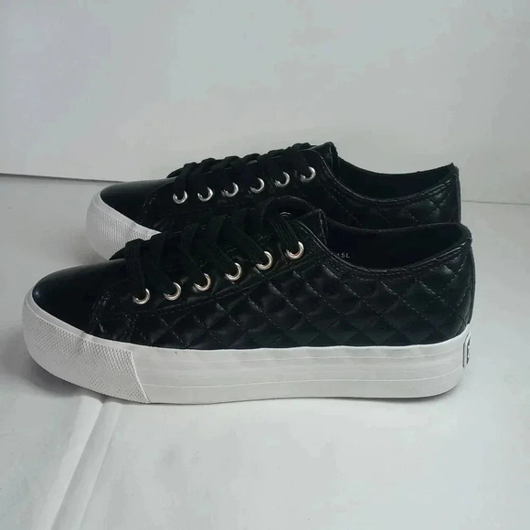 Mudd Beyley lace up platform sneaker - Picture 6 of 10